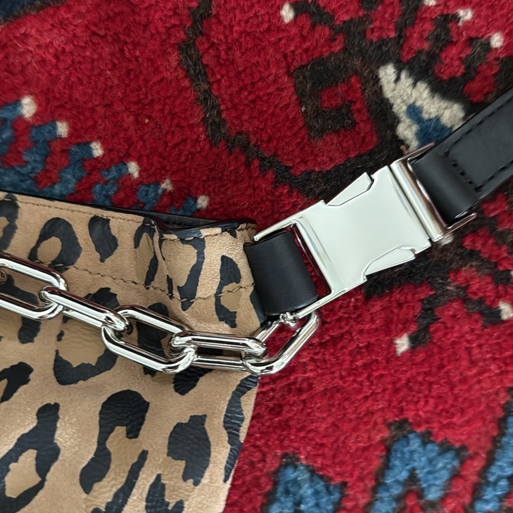ALEXANDER WANG ATTICA BUCKET BAG CHAIN LEOPARD NWT - Picture 4 of 8